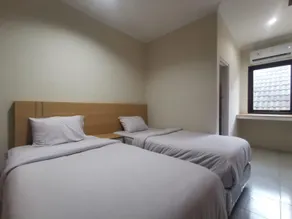 Nines Airport Hotel - Image 2
