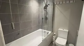 Hove Apartment - Image 2