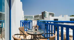 Kritamo Beach Hotel Apartments - Image 4