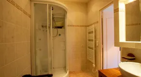 Maison Croix du Sud /Chambre Coquelicot - Image 2