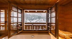 Chalet adatto alle famiglie con sauna, terrazza e griglia | Vista sulla montagna | Vicino alle piste da sci - Image 4