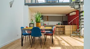 Playroom XXL Loft LOVE Room avec Espace spa Terrasse vue sur les toits Salle de jeux pour adultes Libourne centre 10 min de St Emilion Proche Bordeaux - Image 3
