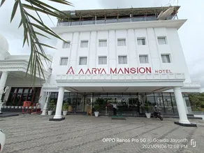 AARYA MANSION V One Hotel - Image 4