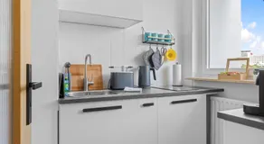 Sonniges City-Apartment mit Südbalkon und Parklatz - Image 3