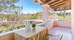 Nikos Pool House & Apartments - Image 3