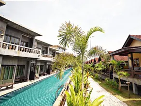 Haadyao Bungalows - Image 4