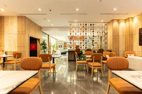 Lumian Hotel - Image 5