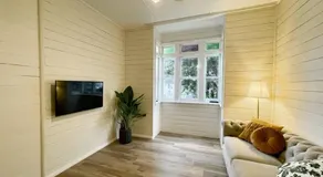 Taree CBD cottage apartments - Image 2