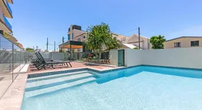 5th Floor Beachside Ocean View with Wi-Fi, Pool and Gym - Image 5