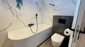 Stylish private-entrance studio with bath and shower near Nijmegen Centre and Arnhem Zuid - Image 2