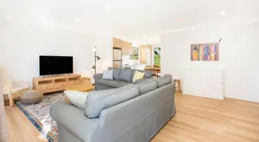 Nautilus Pet Friendly 5 Mins Walk to Bay - Image 2