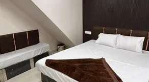 Hotel Maa Parwati - Image 1
