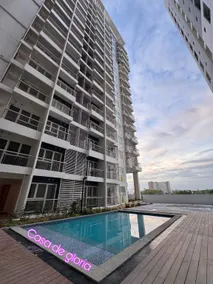 One LakeShore Condominium - Image 3