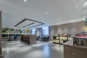 Home Inn Haiyang Xinyuan Plaza Commercial Center - Image 4