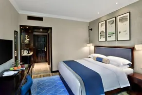 Oriental Hotel - Image 4