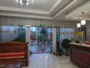 Zhongtai Business Hotel - Image 4