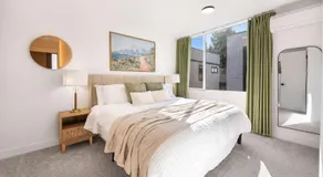 Modern 3BR City View Home w Near Green Lake & UW - Image 2