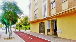 Martin House & Granada - Image 5