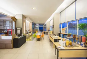 KHAS Tegal Hotel - Image 3