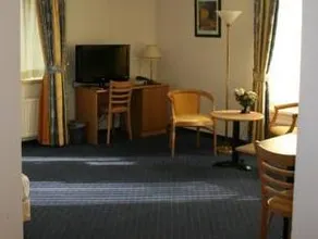 Hotel Hardenberg - Image 2