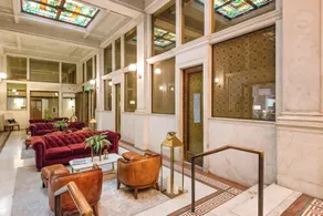 One Lux Stay HWH Downtown Los Angeles - Image 3