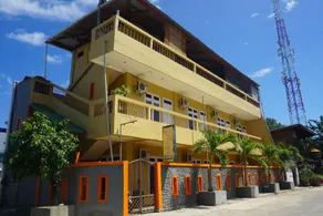 Orange Hotel - Image 4