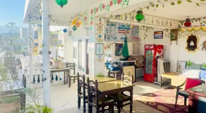 Hotel White House - A Family Homestay - Image 4