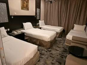 Al Hayat Line Hotel - Image 2
