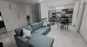 B&B Deluxe - Image 2