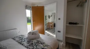 Olverstone Lodge, a beautiful Cornish lodge with wood burner & garden - Image 2
