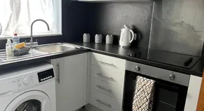 Oakfield Apartment - Image 2