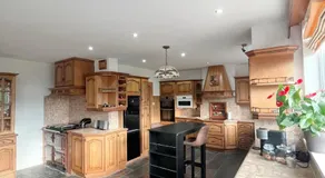 Quiet self-catering holiday home with surrounding lakes - Image 5