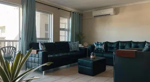 Waterfront 2 Bedroom Apartment - Image 3
