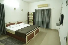 Heritage Garden Villa - Image 3