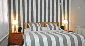 Hostal Cervantes - Image 2