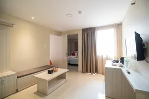 The Gloria Suites Grogol - Image 5