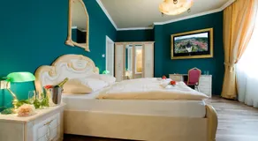 Hotel Bow Garden - Image 2