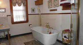 Lehmann House Bed & Breakfast - Image 4