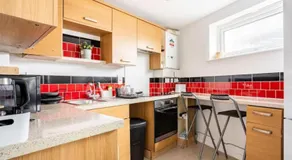 The Dartford Lodge - Free Parking - Image 2