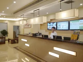GreenTree Alliance Hotel Chengde Mountain Resort Cuiqiao Road - Image 4