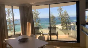 La Pacifique Apartments - Image 5