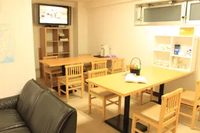 T and K Hostel Kobe Sannomiya East - Image 3