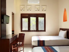 Puri Rinjani Bungalows - Image 2