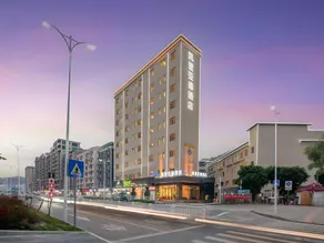 Kyriad Marvelous Hotel Shenzhen Airport Gushu Metro Station - Image 5