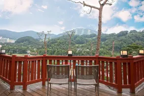 Hoengseong Fairy Tale Hut Pension - Image 4
