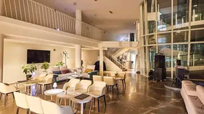 Crest72 Hotel - Image 3