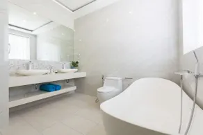Three Bedroom Seaview Villa Topaz SDV372 - Image 3