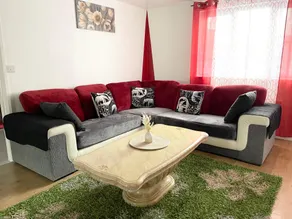 Westfield Gardens - 3 Bedroom Apartment - Image 4