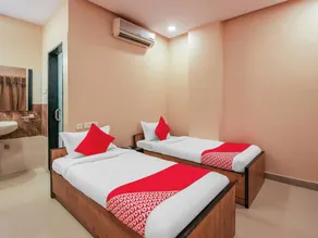 Flagship 18926 Tourist Krishna Inn - Image 3