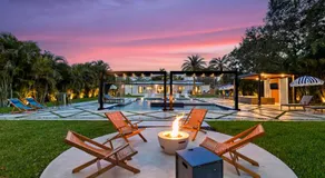 Epic Treehouse Villa - Pool - Jacuzzi - Pickleball - Image 3
